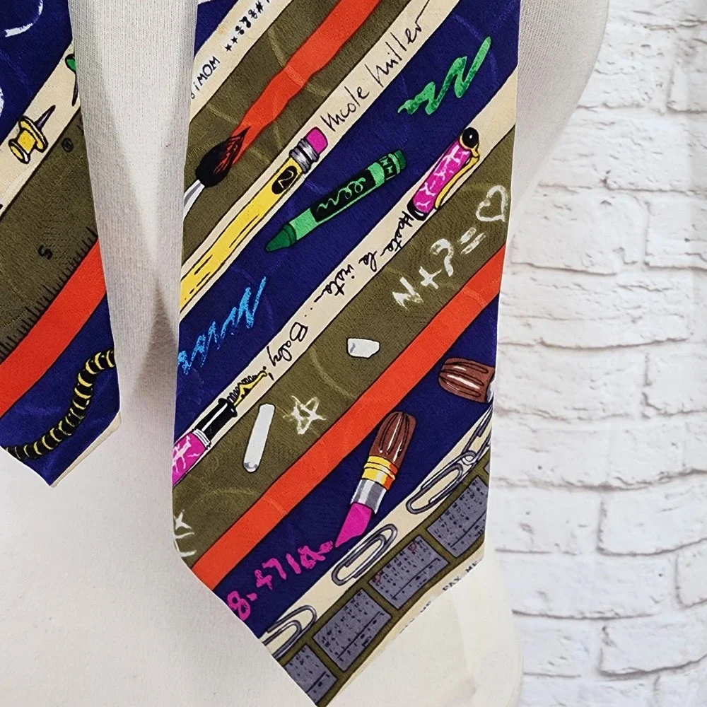 Vintage Nicole Miller Tie 100%‎ Silk Teacher Office Novelty 90s Stationery Gift